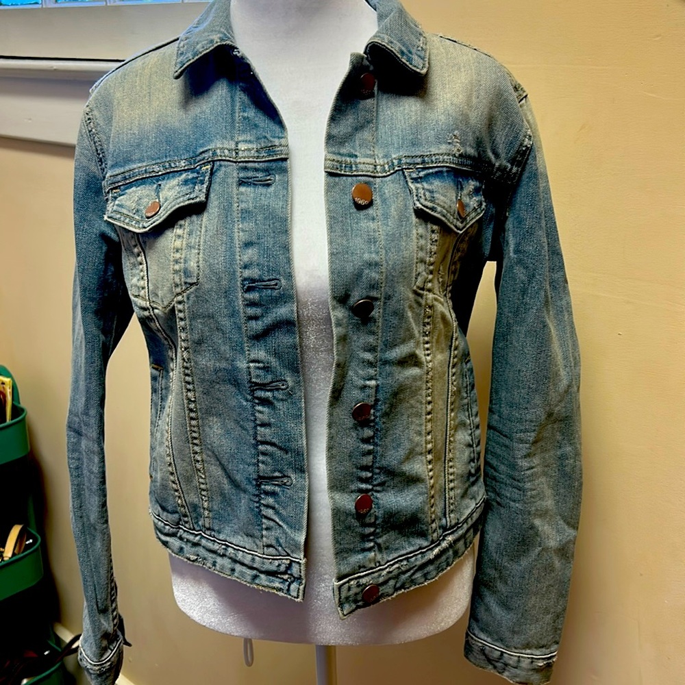 Gap 1969 denim jacket, EUC